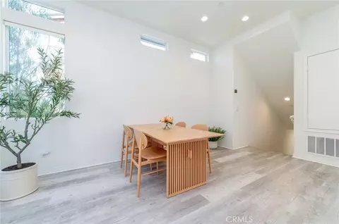Dining - 128 Keeper, Irvine, CA 92618 photo 1 of 2