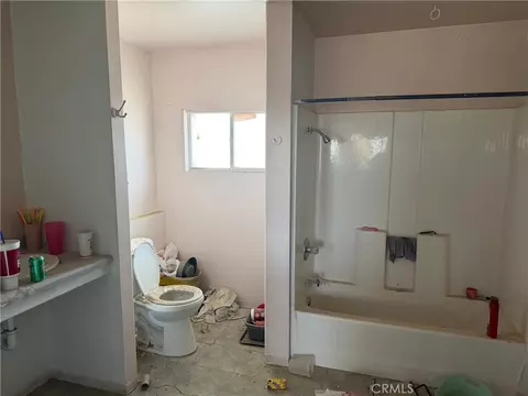 Bath - 6316 Isleta Rd, Twentynine Palms, CA 92277 photo 1 of 2