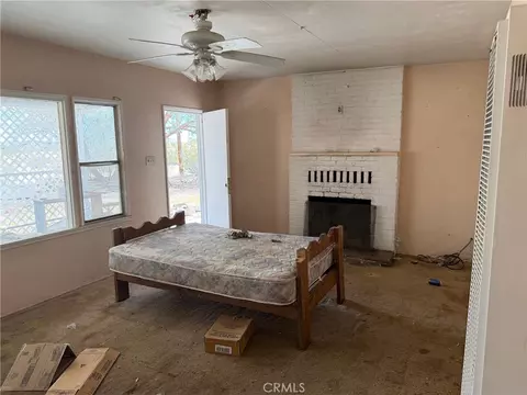 Bedroom - 6316 Isleta Rd, Twentynine Palms, CA 92277 photo 1 of 2