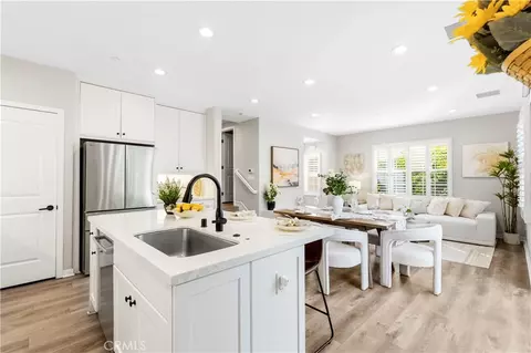 Kitchen - 85 Kestrel, Irvine, CA 92618 photo 4 of 4