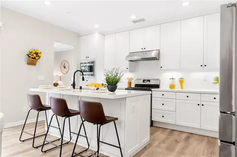 Kitchen - 85 Kestrel, Irvine, CA 92618 photo 3 of 4