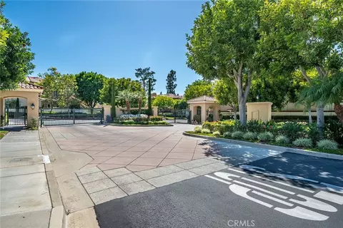 2466 Aquasanta, Tustin, CA 92782