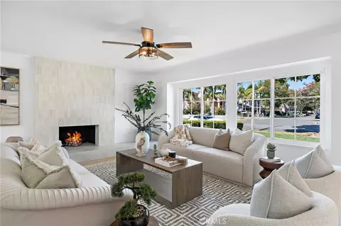 21891 Starfire Ln, Huntington Beach, CA 92646