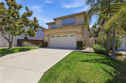 Exterior - 16176 Setting Sun Cir, Riverside, CA 92503 photo 3 of 14