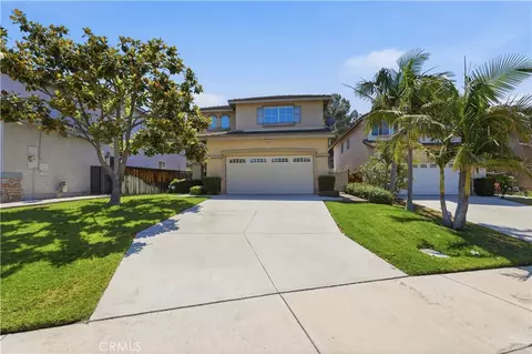 Exterior - 16176 Setting Sun Cir, Riverside, CA 92503 photo 2 of 14