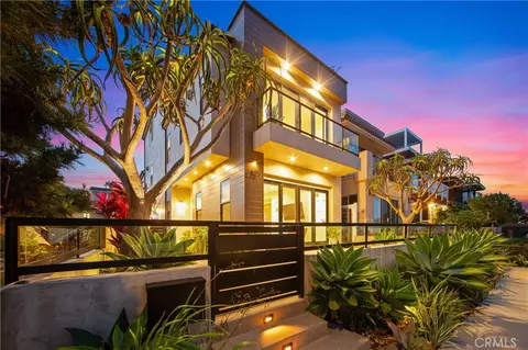 621 Frankfort Ave, Huntington Beach, CA 92648