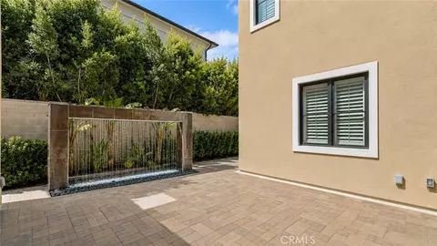 Exterior - 117 Interstellar, Irvine, CA 92618 photo 4 of 21
