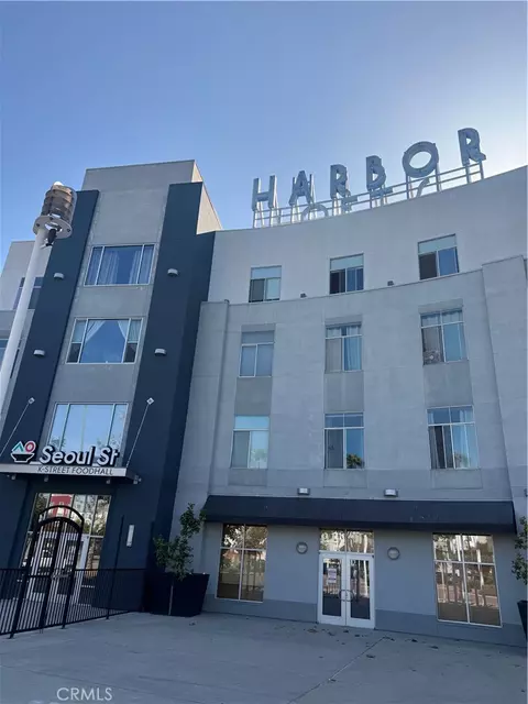 435 W Center St #405, Anaheim, CA 92805
