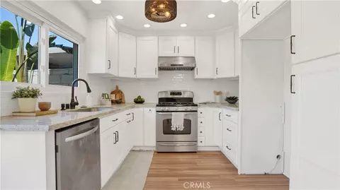 2160 W Wellington Cir, Anaheim, CA 92804