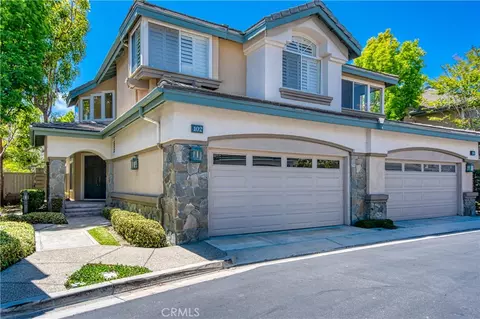 102 Stoney Pointe, Laguna Niguel, CA 92677
