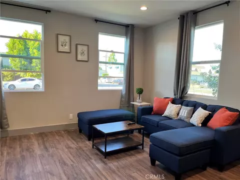 7852 16th St, Westminster, CA 92683
