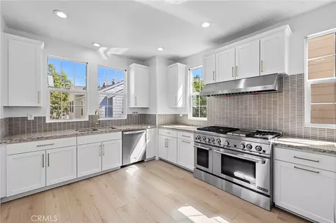 Kitchen - 27 Rinehart, Ladera Ranch, CA 92694 photo 1 of 2