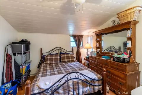Bedroom - 753 Woodland, Crestline, CA 92325 photo 2 of 2