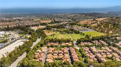 View/Area - 141 Danbrook, Irvine, CA 92603 photo 2 of 3