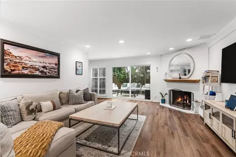 1741 Tustin Ave #1A, Costa Mesa, CA 92627