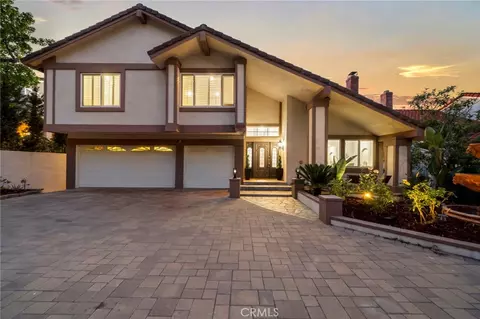 6425 E Shady Valley Ln, Anaheim, CA 92807