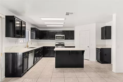 Kitchen - 44713 Longfellow Ave, Temecula, CA 92592 photo 1 of 4