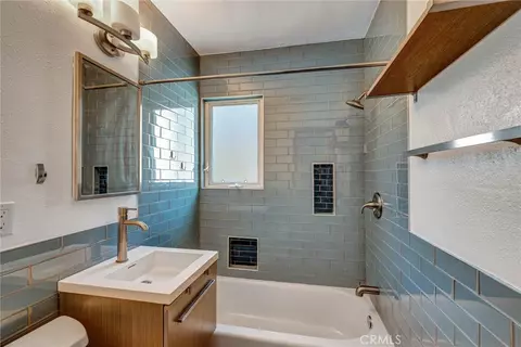 Bath - 12671 Claire Dr, Poway, CA 92064 photo 2 of 4