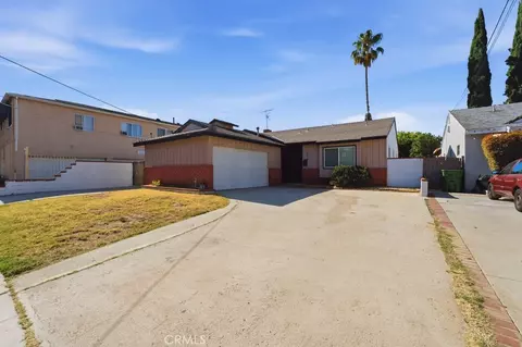 10943 Kittridge St, North Hollywood, CA 91606