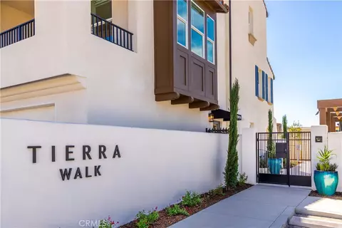 240 Tierra Ln, Cypress, CA 90630