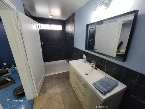 Bath - 16102 Nelson St, Westminster, CA 92683 photo 5 of 9