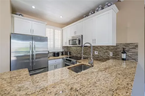 20251 Cape Coral Ln #202, Huntington Beach, CA 92646