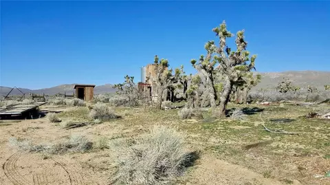 39602 Kelso Vly, Weldon, CA 93283 photo 3