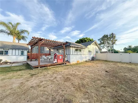Exterior - 3479 Hoover St, Riverside, CA 92504 photo 6 of 14
