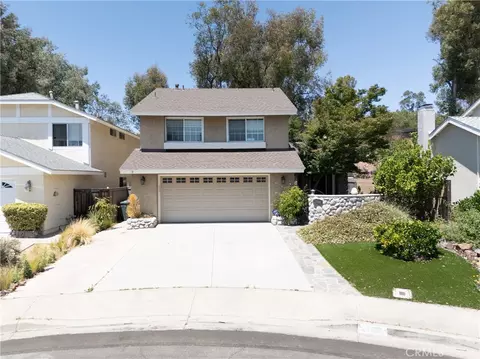 27061 Springwood Cir, Lake Forest, CA 92630