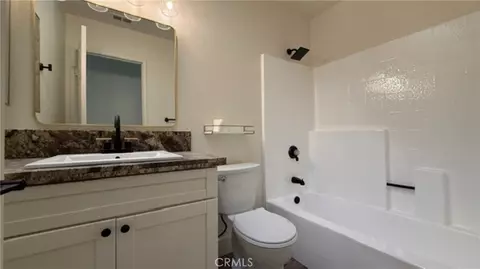 Bath - 39233 Rising Hl, Temecula, CA 92591 photo 2 of 2