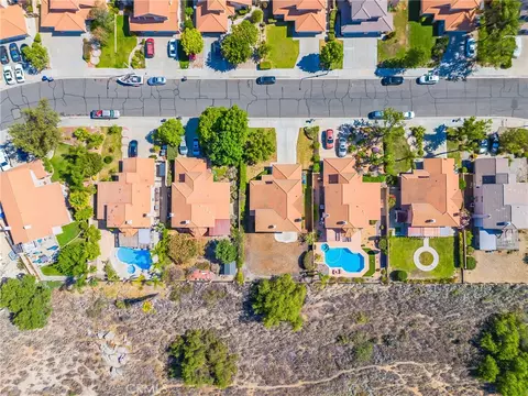 View/Area - 550 Bruin, Riverside, CA 92507 photo 12 of 14