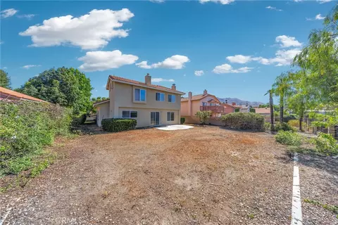 Exterior - 550 Bruin, Riverside, CA 92507 photo 6 of 8