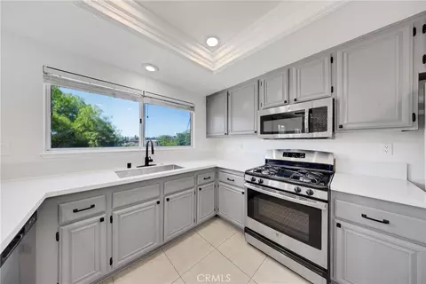 Kitchen - 550 Bruin, Riverside, CA 92507 photo 7 of 7
