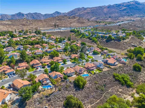 View/Area - 550 Bruin, Riverside, CA 92507 photo 9 of 14