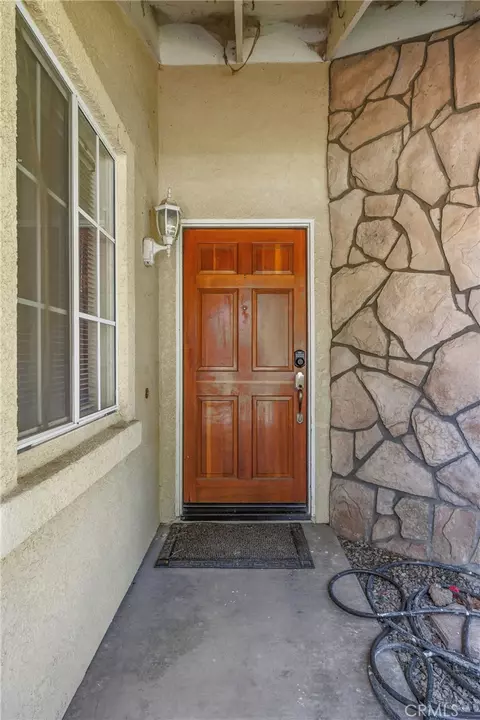 Entry Way - 550 Bruin, Riverside, CA 92507 photo 1 of 4
