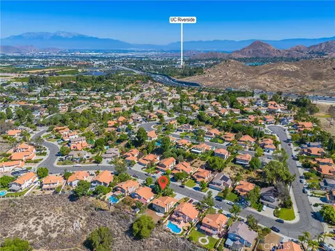 View/Area - 550 Bruin, Riverside, CA 92507 photo 6 of 14