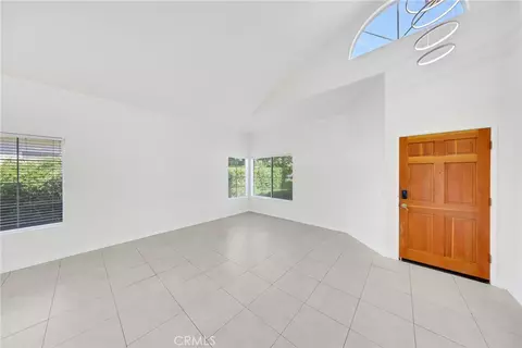 Living - 550 Bruin, Riverside, CA 92507 photo 6 of 16