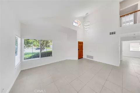 Living - 550 Bruin, Riverside, CA 92507 photo 4 of 16