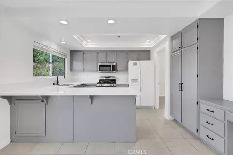Kitchen - 550 Bruin, Riverside, CA 92507 photo 4 of 7