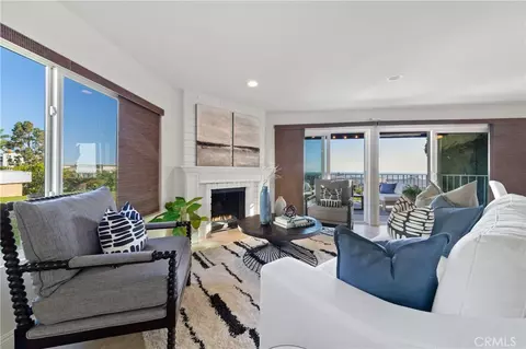 Living - 26046 View Pt E, Dana Point, CA 92624 photo 2 of 3