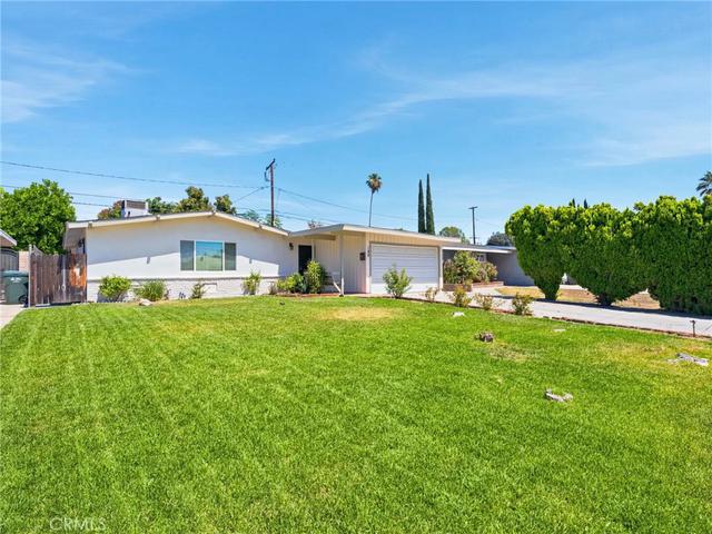 146 N Edenfield Ave, Azusa, CA 91702