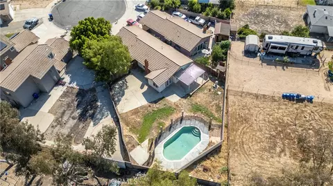 27394 Rustic Ln, Highland, CA 92346 photo 34
