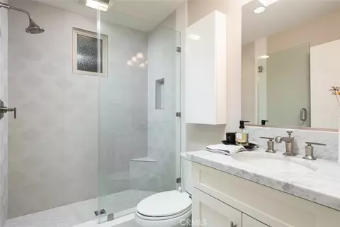 Bath - 77 Chianti, Irvine, CA 92618 photo 3 of 5