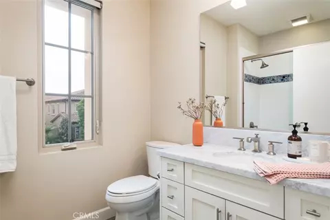 Bath - 77 Chianti, Irvine, CA 92618 photo 4 of 5