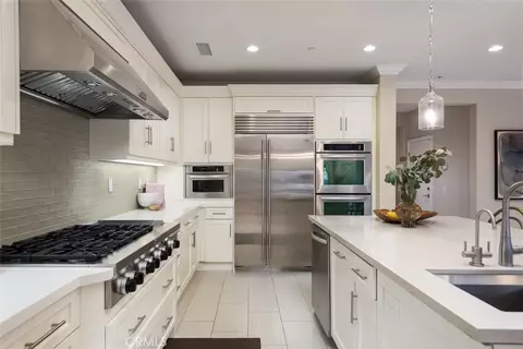 Kitchen - 77 Chianti, Irvine, CA 92618 photo 3 of 4