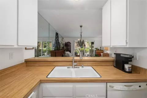 Kitchen - 306 Tangelo #342, Irvine, CA 92618 photo 2 of 2