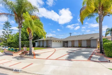 25611 Adriana St, Mission Viejo, CA 92691