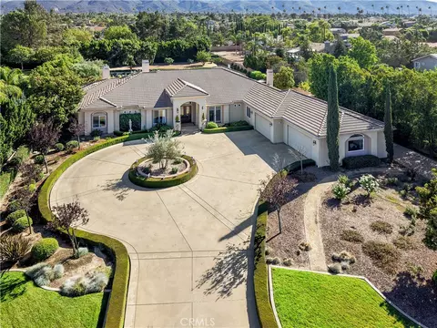 1662 Cherokee Rd, Corona, CA 92881