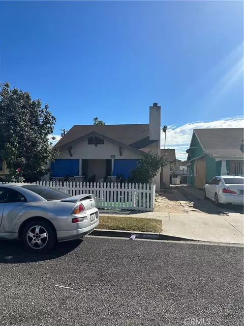 600 W 61st St, Los Angeles, CA 90044