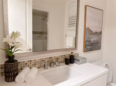 Bath - 115 Hitching Post, Irvine, CA 92620 photo 1 of 4